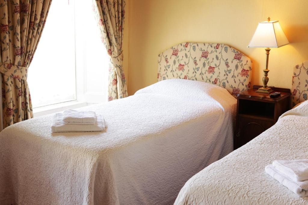 Crotty'S Pub & Accommodation Kilrush Zimmer foto